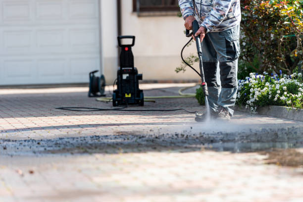 Best Local Pressure Washing Services  in Dinuba, CA