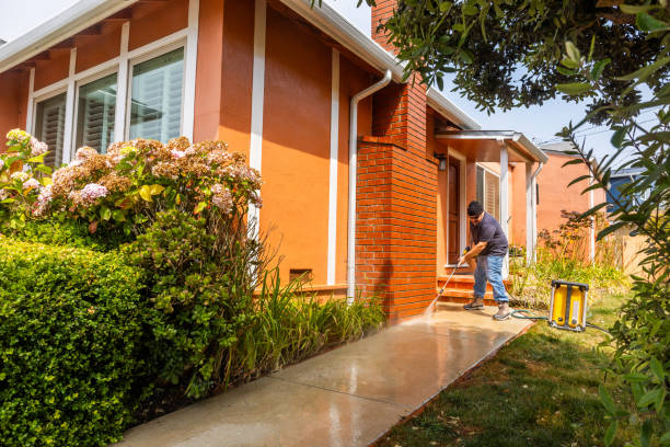 Best Residential Pressure Washing Services  in Dinuba, CA